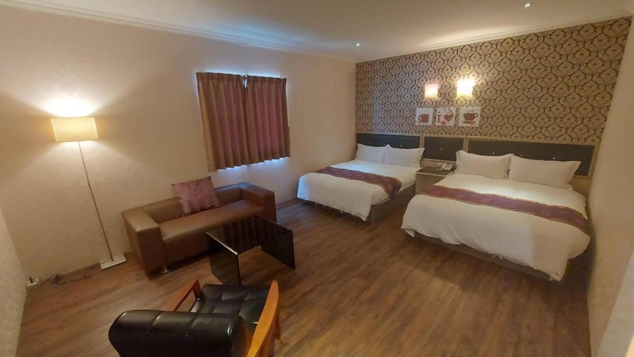 Jungle City Motel Chiayi Eksteriør bilde